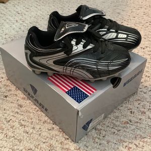 Child soccer cleats